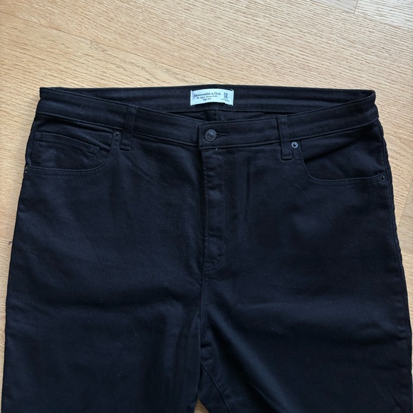 Abercrombie and Fitch Super skinny ankle high rise black jeans size 34/18 - Picture 2 of 5